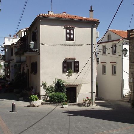 Apartments Dobrinj 외부 사진